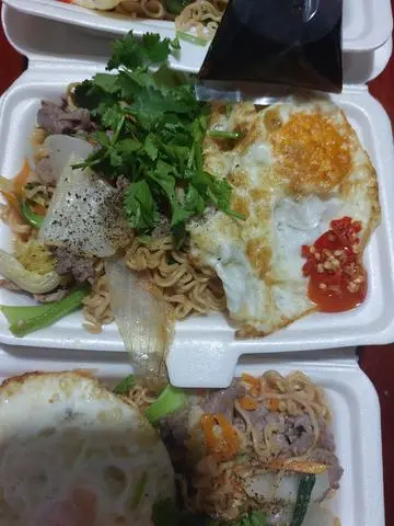 Hình ảnh Mì Xào Bò Trứng