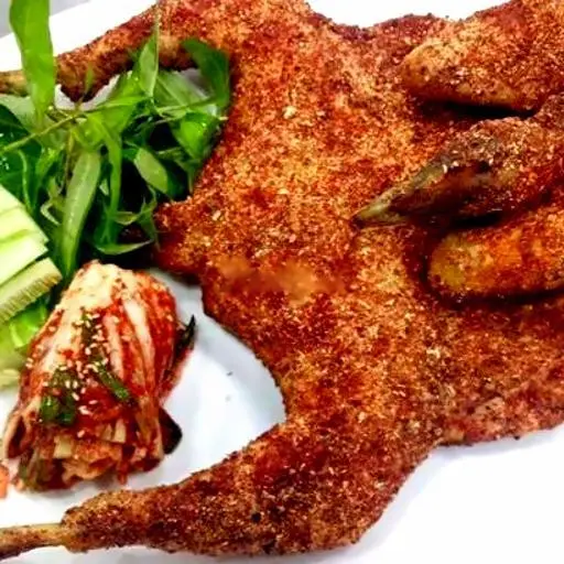Hình ảnh  Combo ; Gà Nướng Muối Ớt  ( 1 CON  5 bánh bao) )