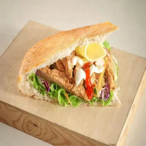 Hình ảnh Kebab thịt gà đặc biệt + phô mai