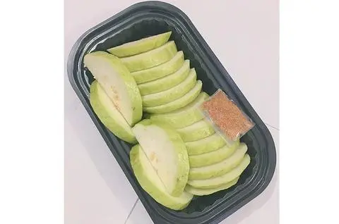 Hình ảnh Ổi Cắt Sẵn Hộp 400gr