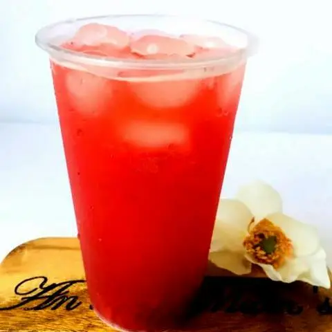 Hình ảnh Trà Dâu Dầm Ly 500ml