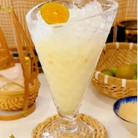 Hình ảnh Nước Tắc Tươi Sữa, Trân Châu Đen, Nhãn Thái Lan (700ml)