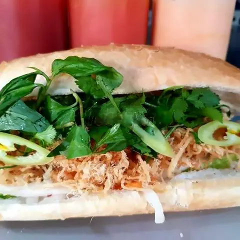Hình ảnh Bánh mì chà bông heo