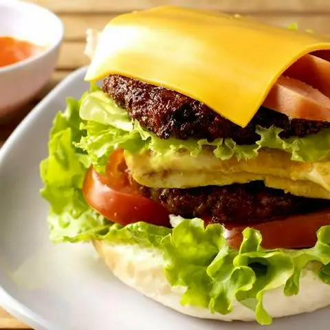 Hình ảnh Combo hamburger gà Teriyaki + Trứng + Phô mai + Coca