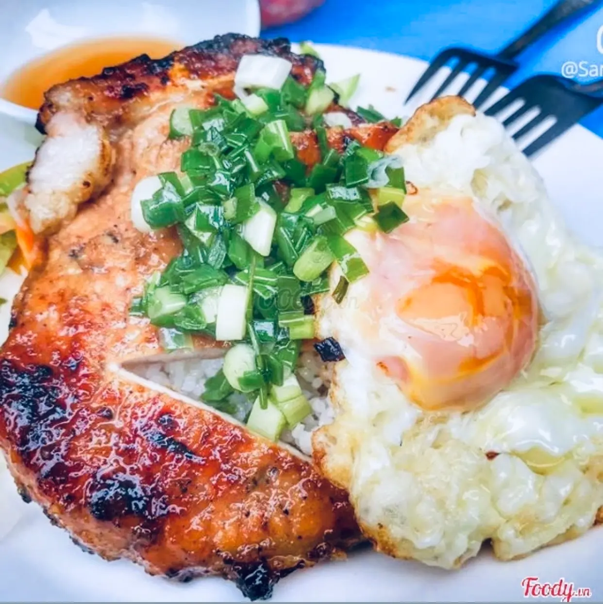 Hình ảnh Cơm tấm sườn trứng