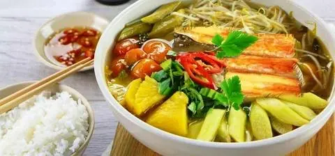 Hình ảnh cơm canh chua cá lóc