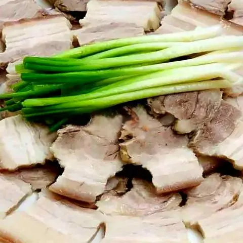 Hình ảnh Ba rọi luộc chấm mắm tôm - nhỏ