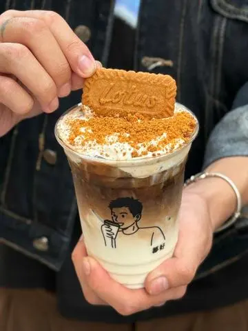Hình ảnh [MỚI] Cà Phê Sữa Kem Bơ Lotus Biscoff (kèm bánh)