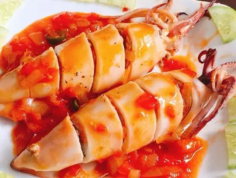 Hình ảnh Mực dồn thịt sốt cà 200g