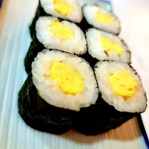 Hình ảnh Sushi maki trứng