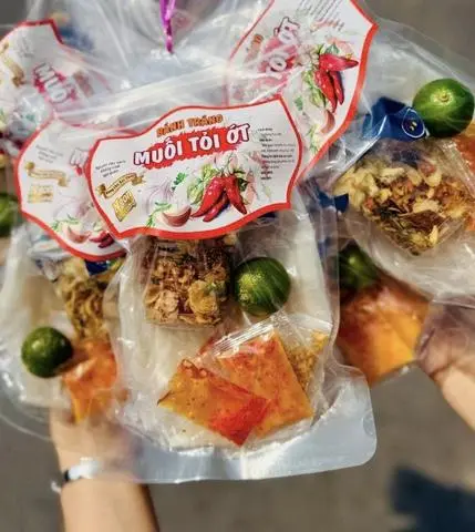 Hình ảnh Bánh Tráng Muối Tỏi Ớt