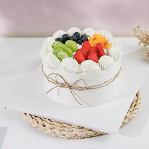 Hình ảnh Bánh Kem Sinh Nhật Trai Cây Nhiệt Đới - Size 14cm
