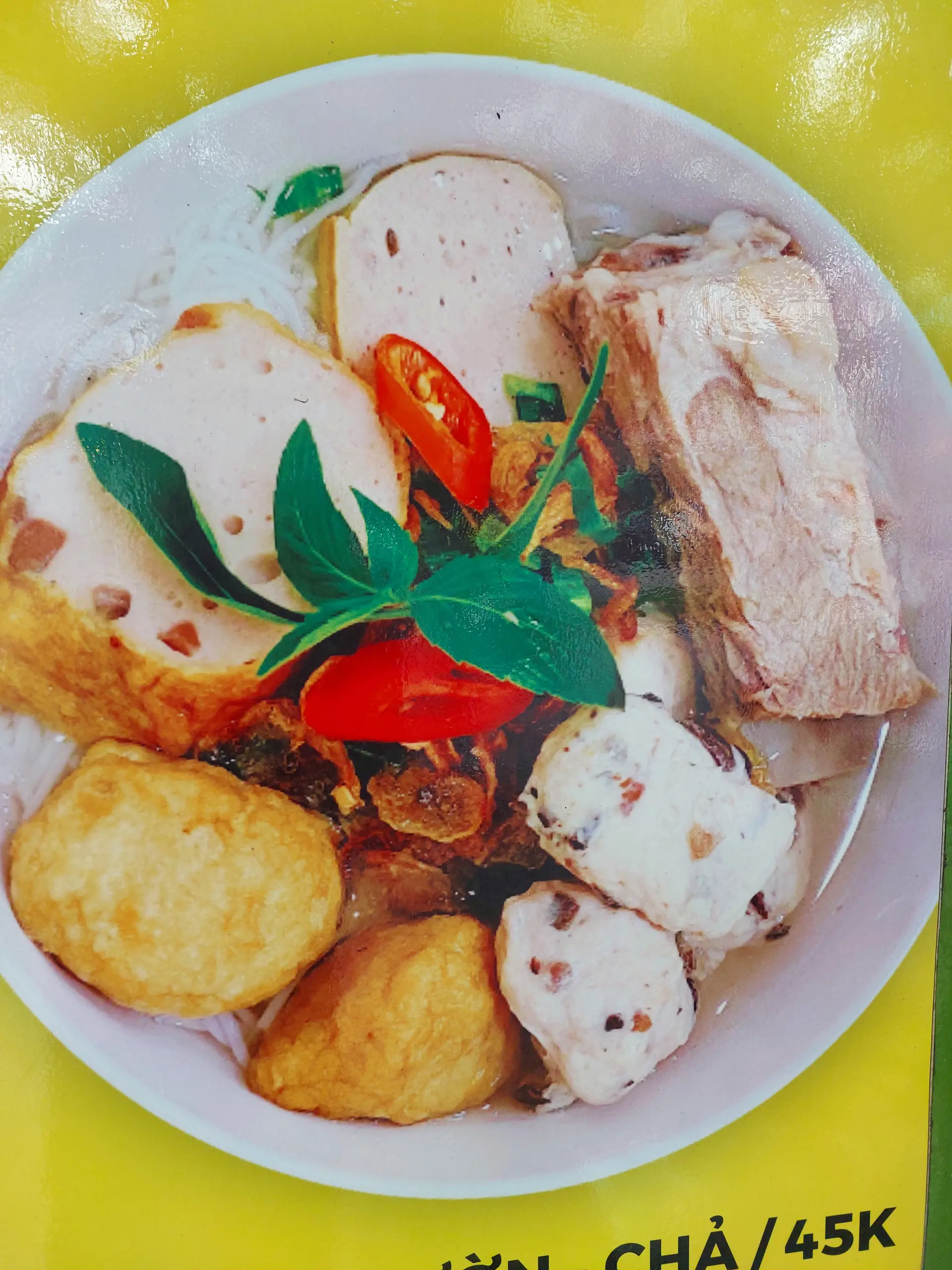 Hình ảnh Bánh Canh Sườn Mọc Chả