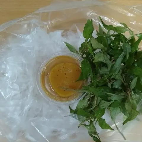 Hình ảnh Bánh Tráng Chấm Bơ Béo