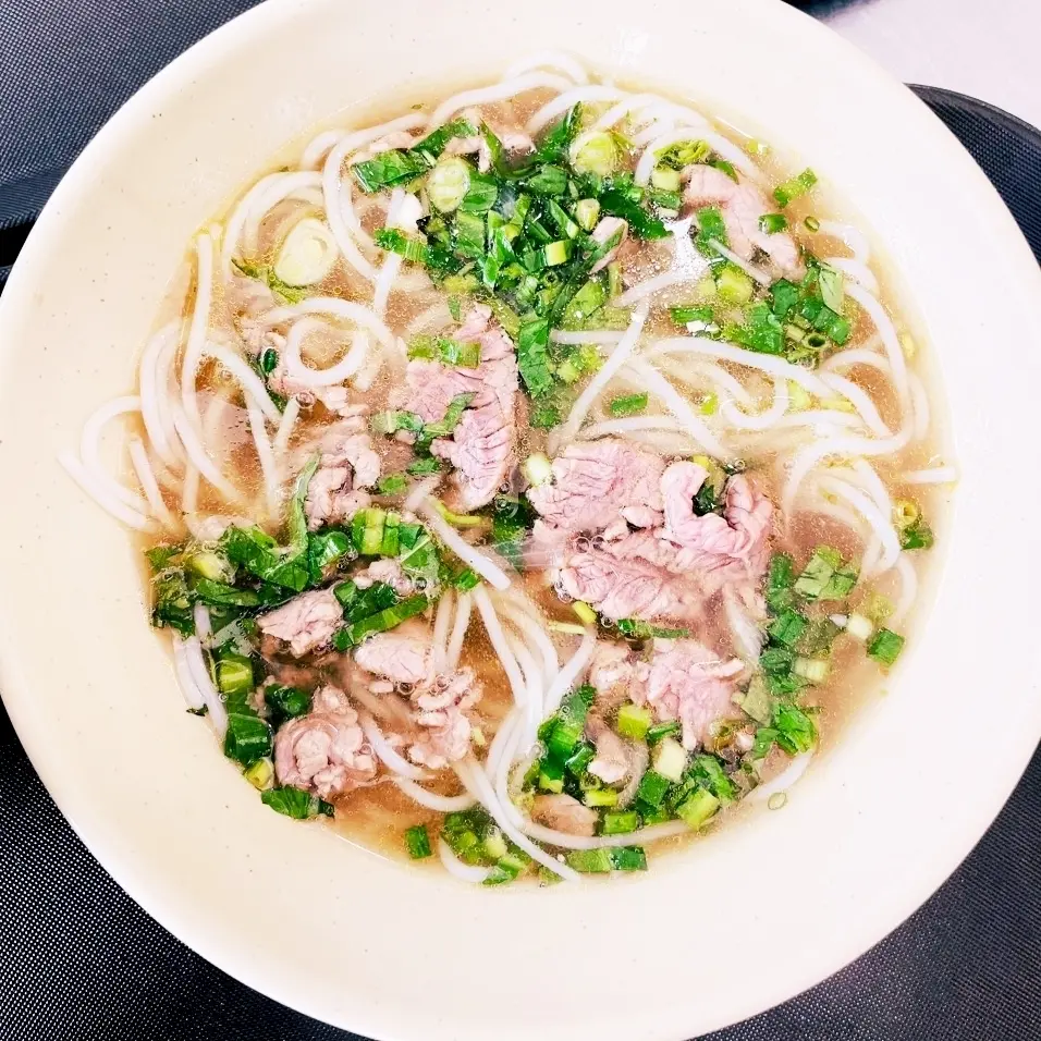 Hình ảnh Bún Bò Tái Gân 