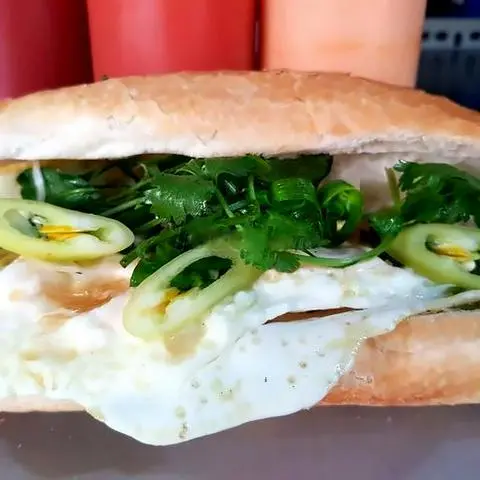 Hình ảnh Bánh mì ốp la (2 trứng)