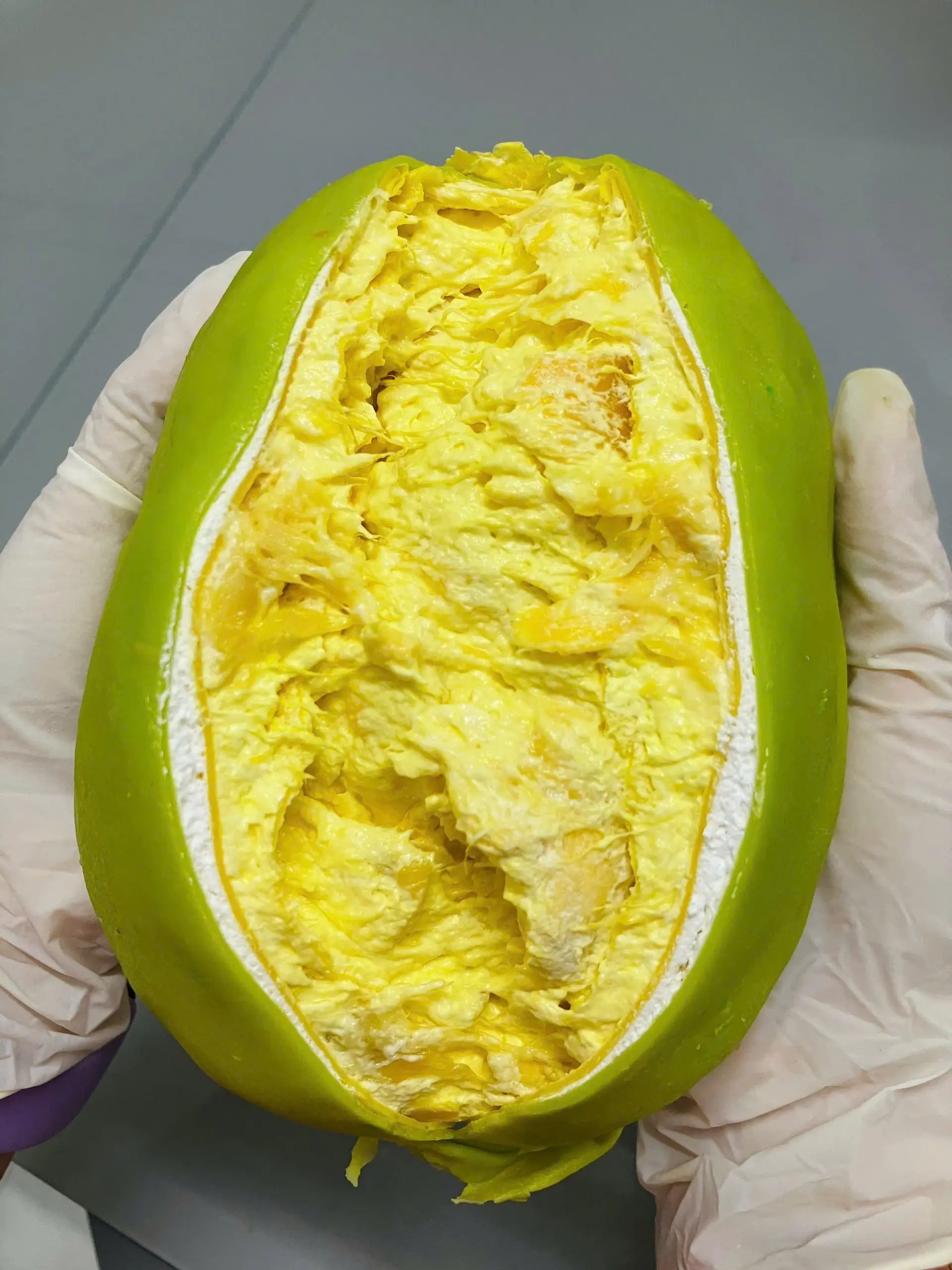Hình ảnh Bánh ngàn lớp lá dứa size 14cm
