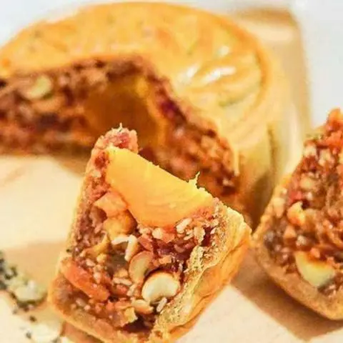 Hình ảnh Bánh trung thu thập cẩm trái cây vị chua ngọt nét riêng độc đáo 150g 1 trứng HANDAME