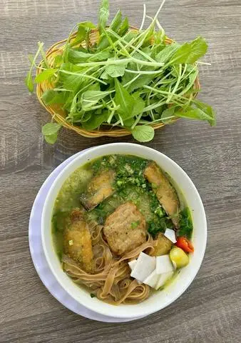 Hình ảnh Bánh đa cá rô đồng tô thường