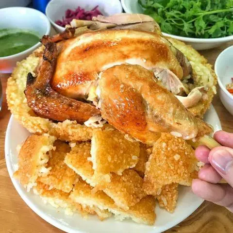 Hình ảnh Gà bó xôi nguyên con 