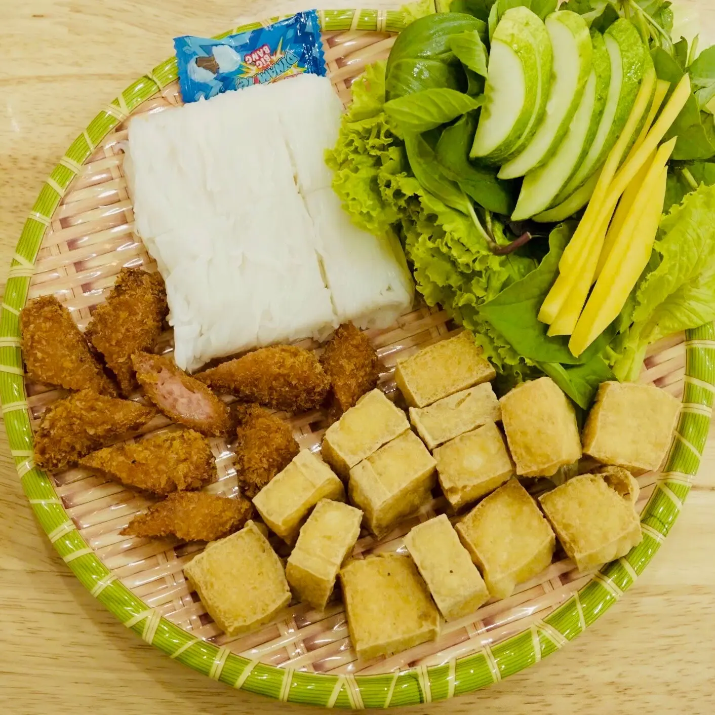 Hình ảnh Bún đậu nem chua
