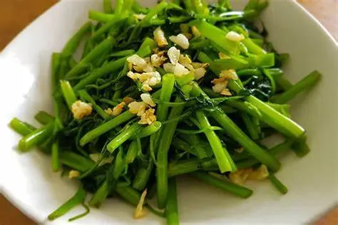 Hình ảnh rau muống xào tỏi 