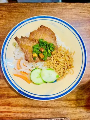 Hình ảnh cơm tấm sườn bì 