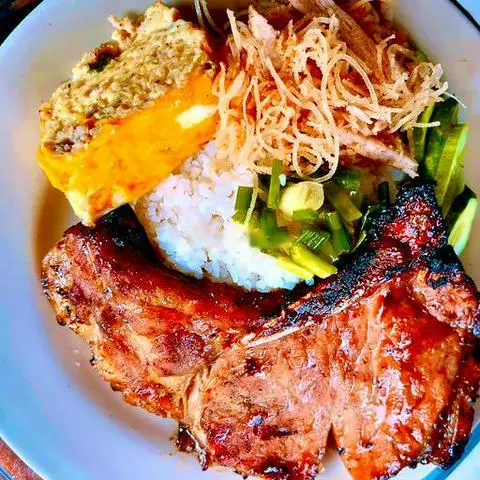 Hình ảnh Cơm tấm sườn bì chả