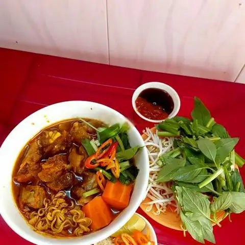 Hình ảnh Mì gói bò kho