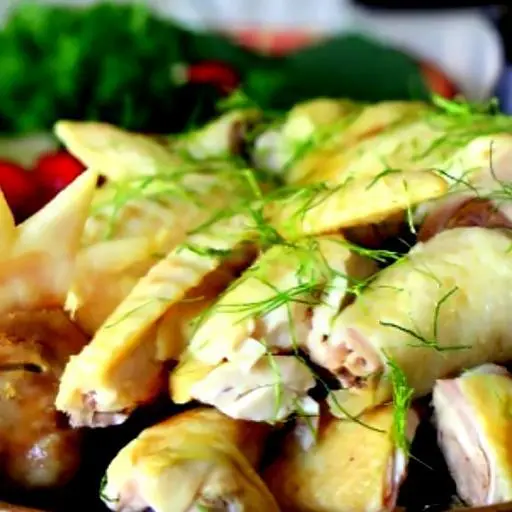Hình ảnh Gà luộc 1/2 con + bún