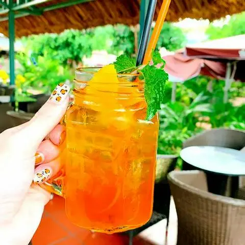 Hình ảnh Trà đào khổng lồ