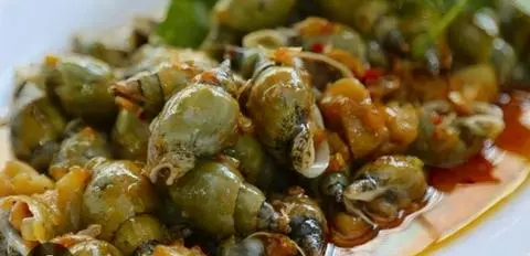 Hình ảnh Ốc cà na xào me