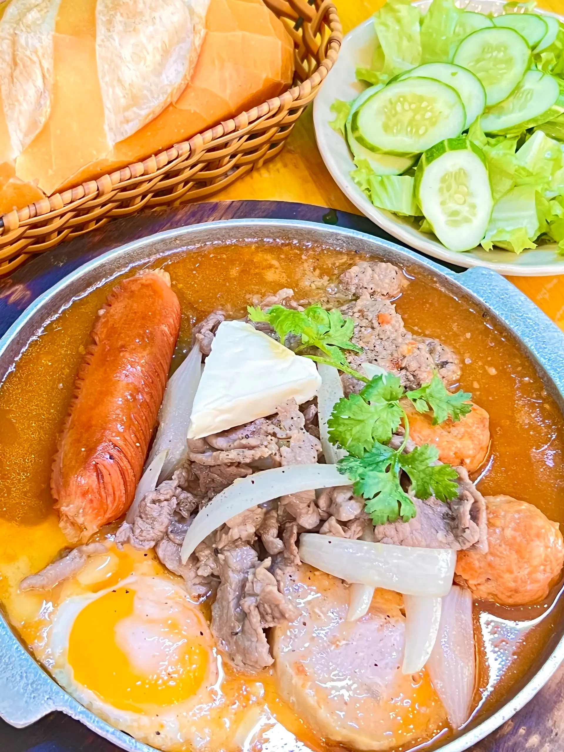 Hình ảnh Bánh Mì chảo đặc biệt size lớn (nhiều thịt bò)