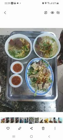 Hình ảnh 1 bún 1 miếng gỏi 2 người