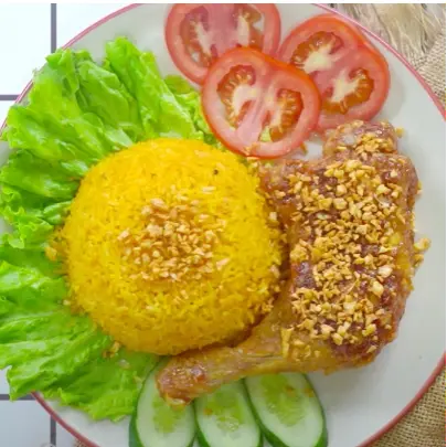 Hình ảnh Cơm gà sốt mắm tỏi 