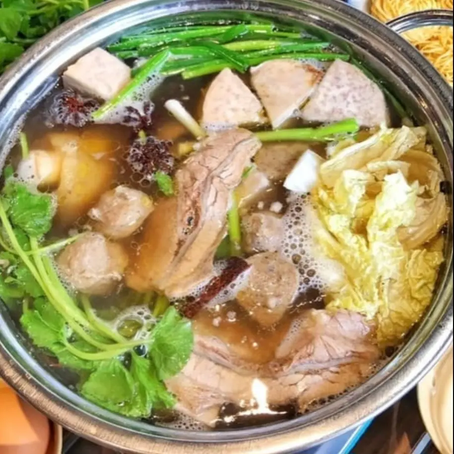 Hình ảnh Lẩu Bò ( phần  2 người ăn)
