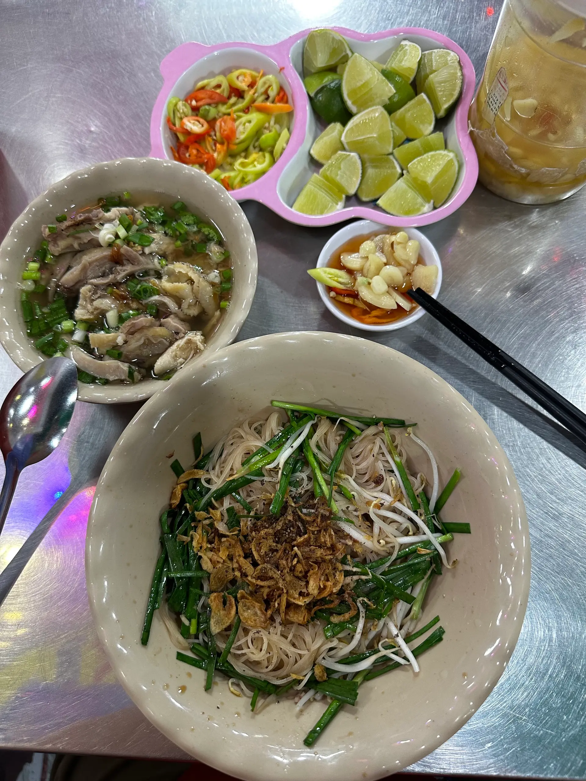 Hình ảnh BÚN GẠO KHÔ GÀ 