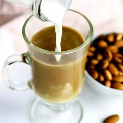 Hình ảnh Almond milk coffee - cà phê sữa hạnh nhân thuần chay