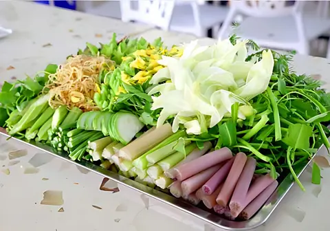 Hình ảnh Rau thêm Lẩu cá bóp/Thái