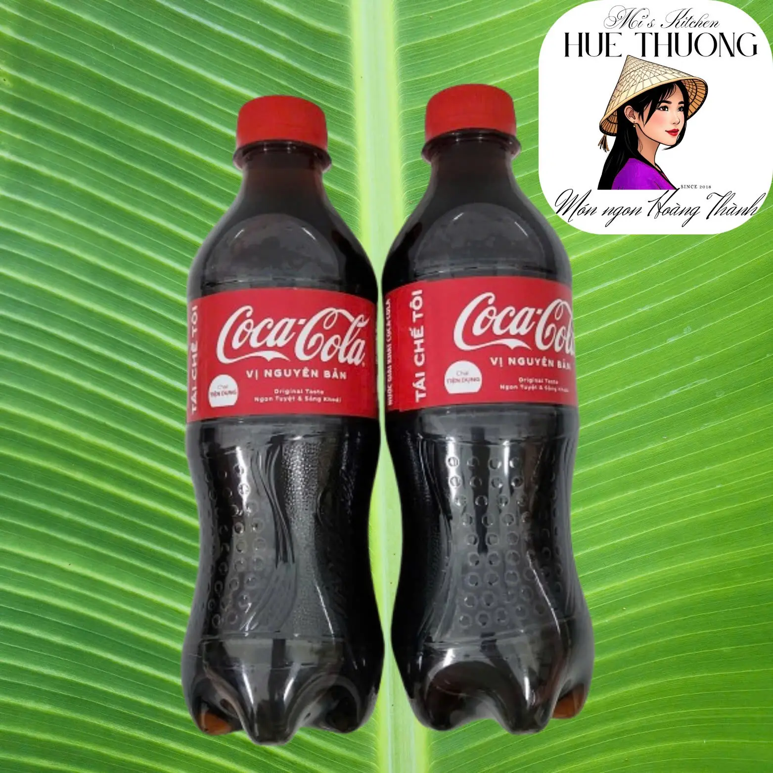 Hình ảnh Nước Ngọt Cocacola Nguyên Bản kèm ly đá ( 1 chai và 1 ly đá )