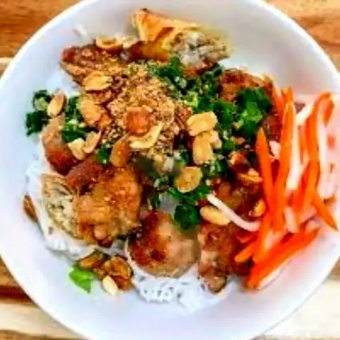Hình ảnh Bún nem nướng thịt nướng