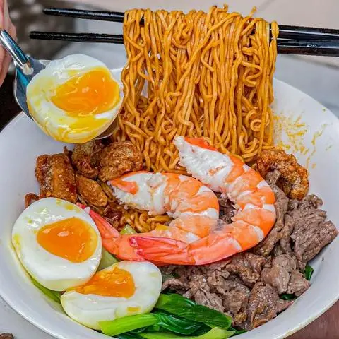 Hình ảnh MÌ TRỘN TRỨNG LÒNG ĐÀO + THỊT BÒ