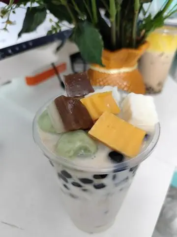 Hình ảnh Trà sữa gạo rang full topping