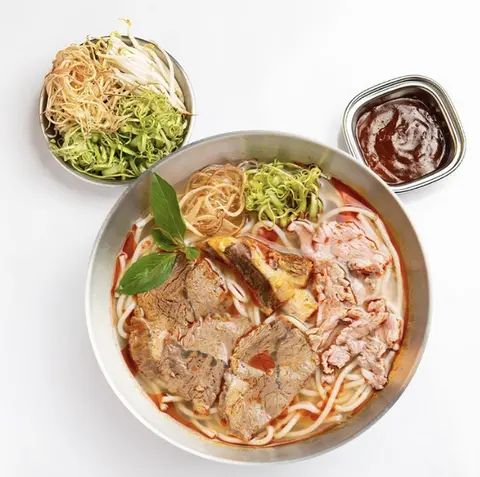 Hình ảnh Bún bò nạm