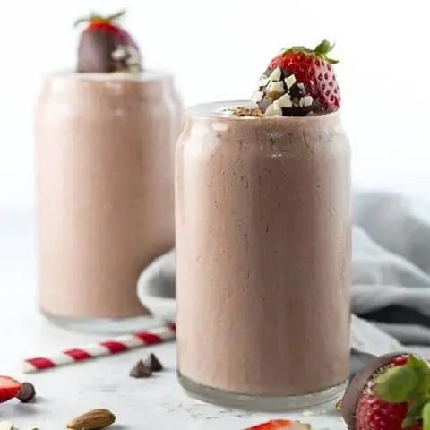Hình ảnh Sinh tố dâu + socola