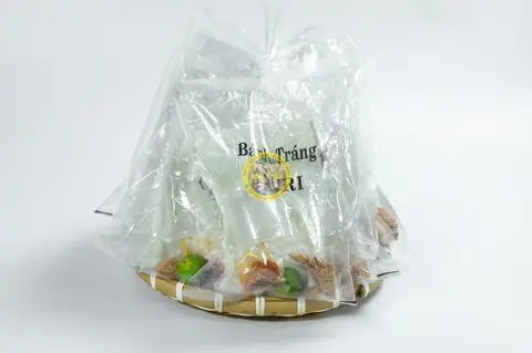 Hình ảnh Bánh Tráng Chấm Suri Cay