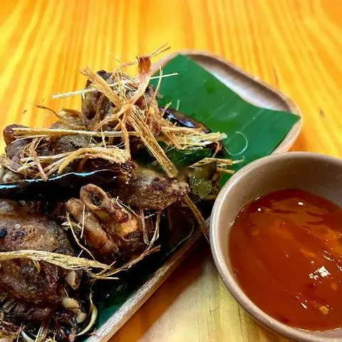 Hình ảnh Cánh gà chiên tomyum