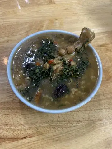 Hình ảnh Đùi gà tần có cháo