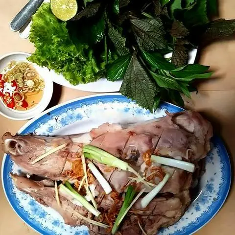 Hình ảnh Má heo luộc