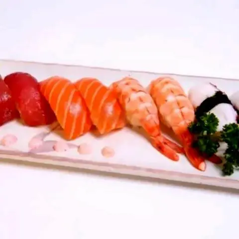 Hình ảnh Sushi combo 9
